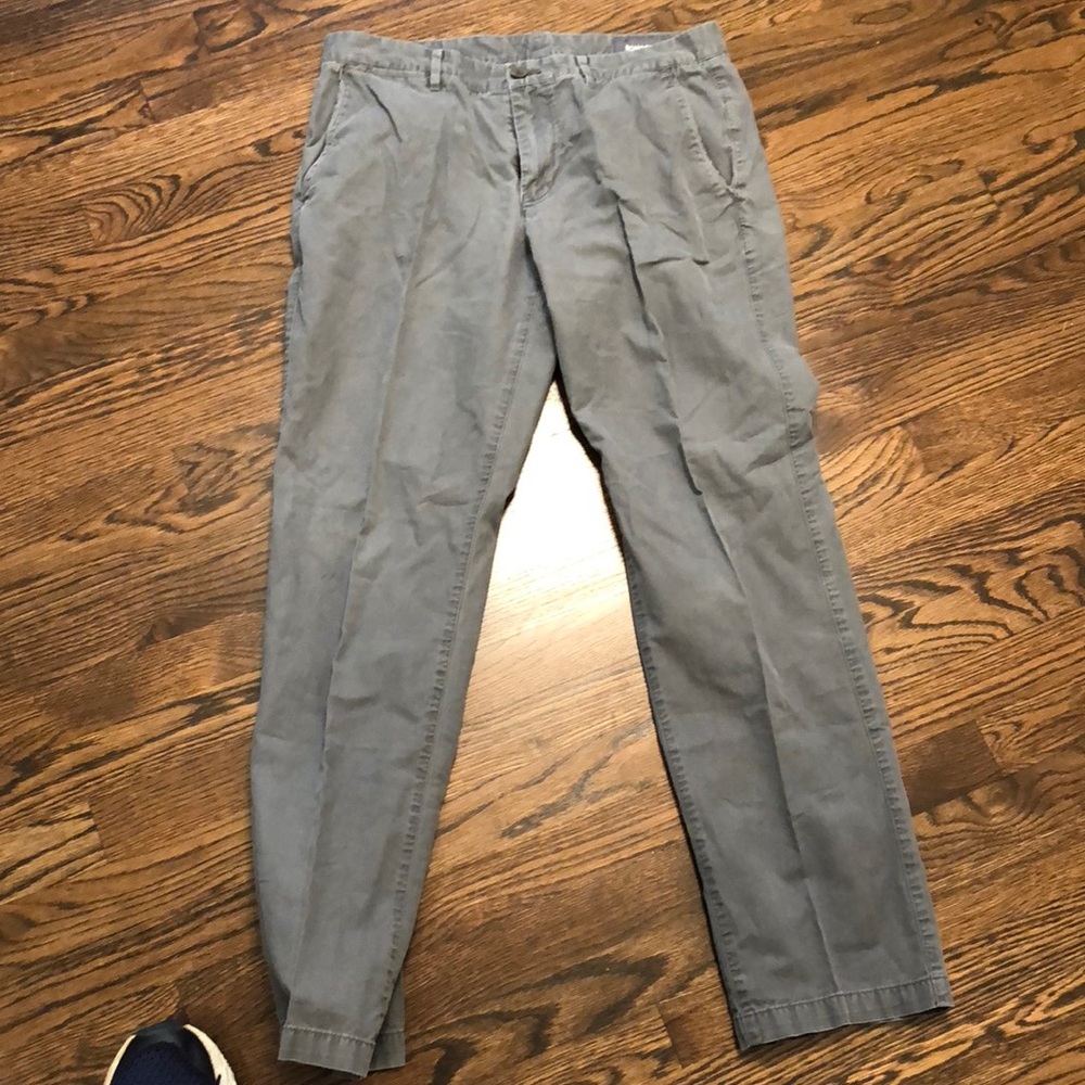 Men’s grey pants